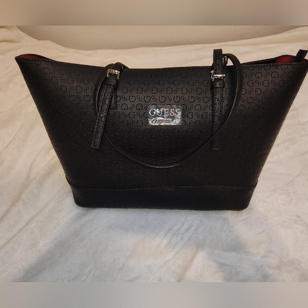 Black Guess Shoulder bag